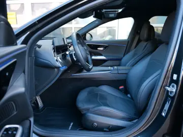MERCEDES E 220d AMG Line Advanced DISTRONIC+LEASING