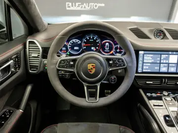 Porsche Cayenne GTS