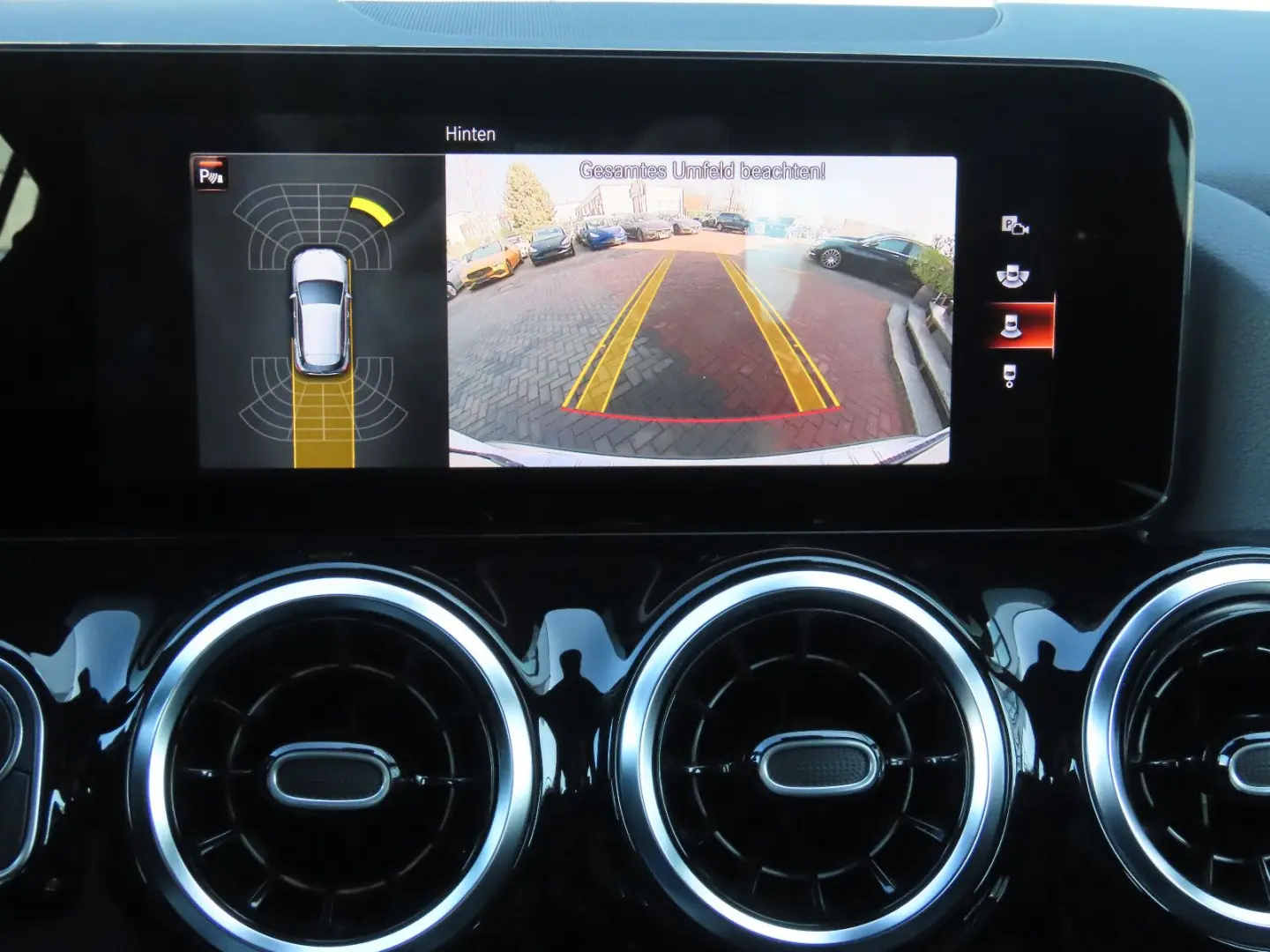 MERCEDES GLA 250 e DCT Style LEASING