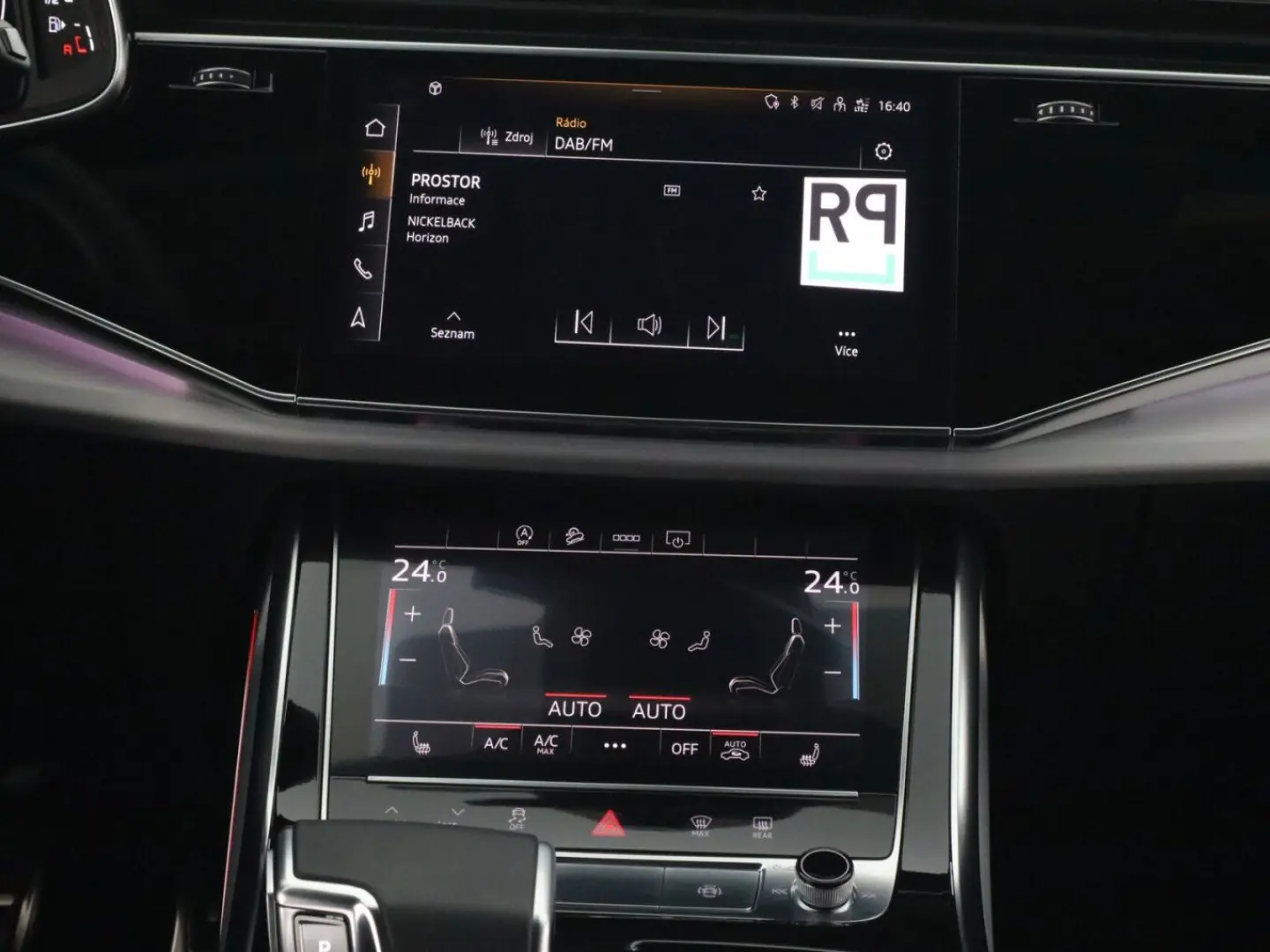 Q7