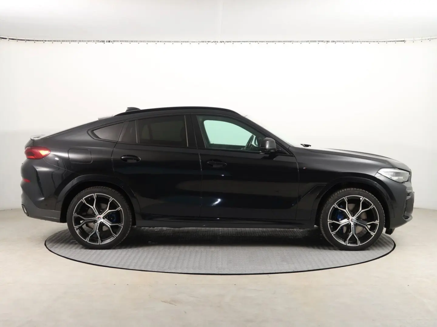 X6