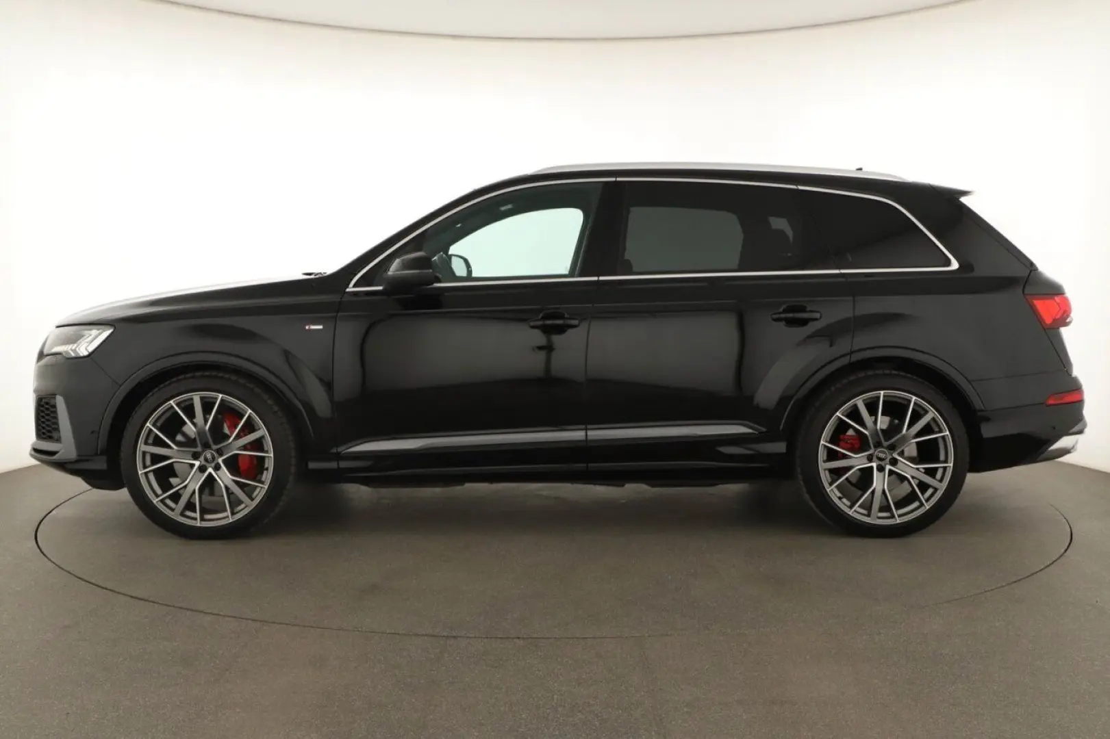 Q7