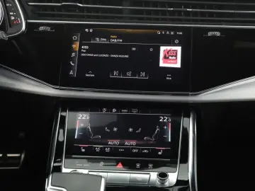Q7
