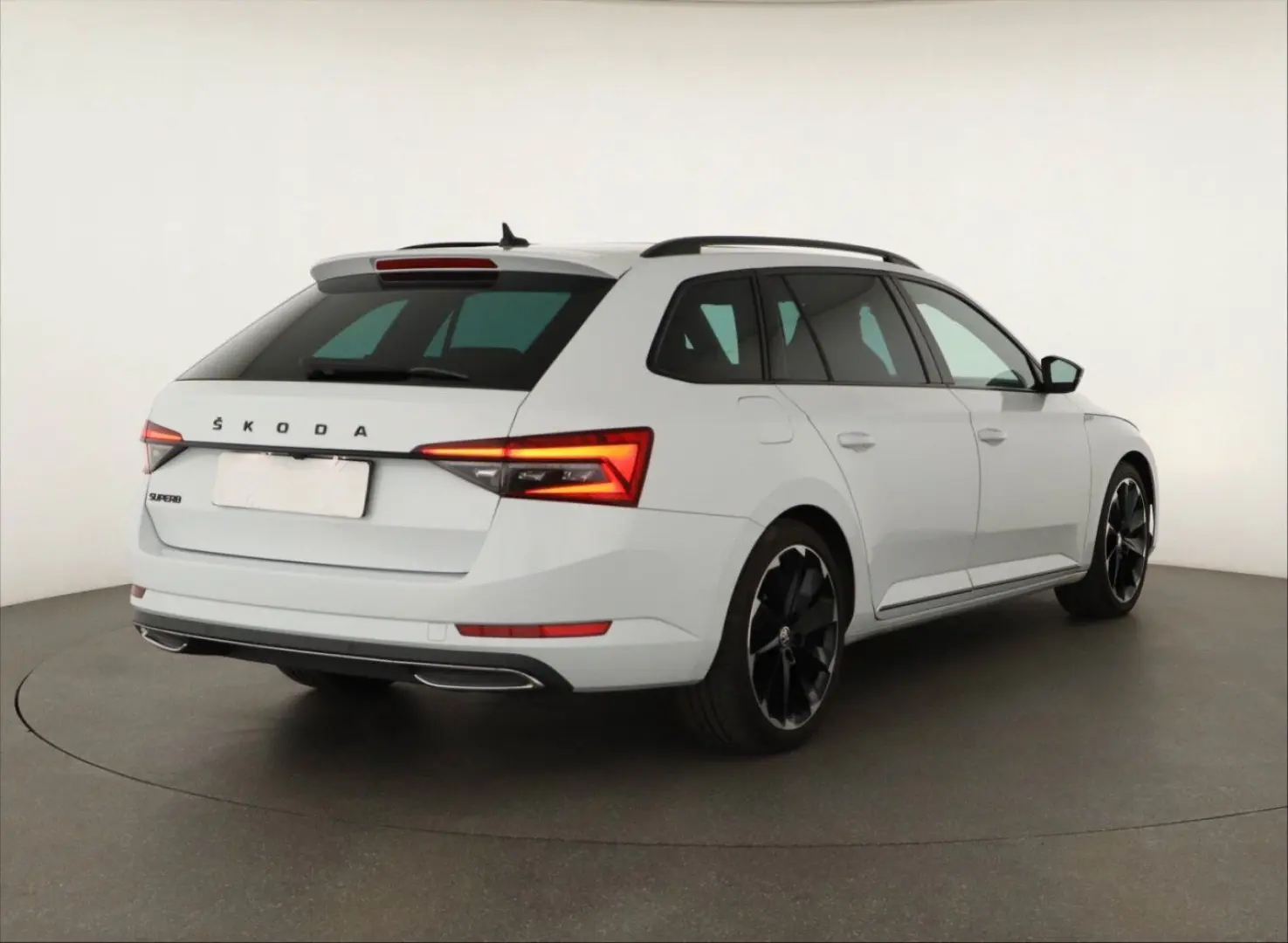 Superb 2.0 TDI 2023 Sportline, Automatik,