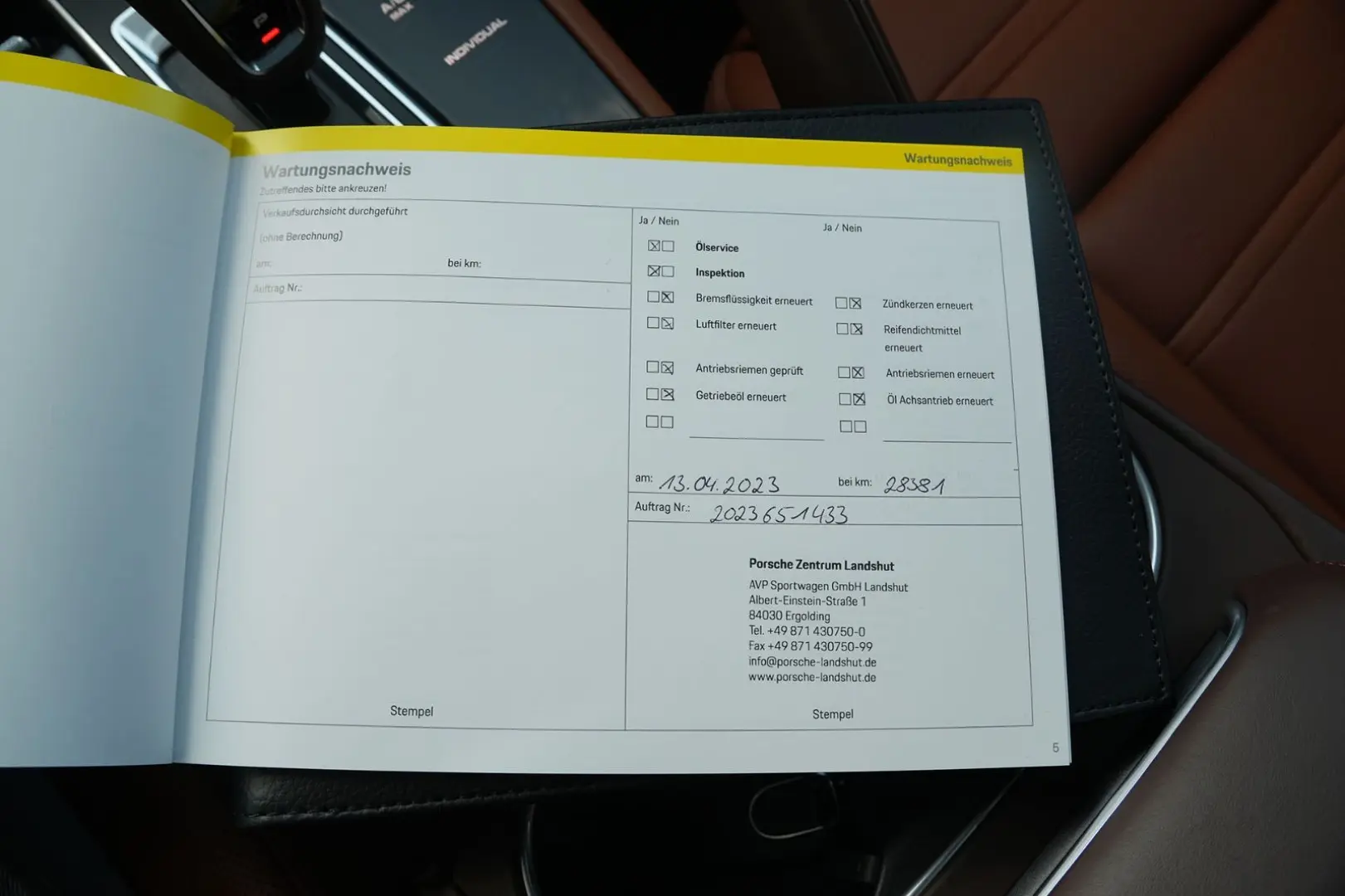 E-Hybrid Coupé  SPORTDESIGN-HINTERACHSL-AHK-VOLL
