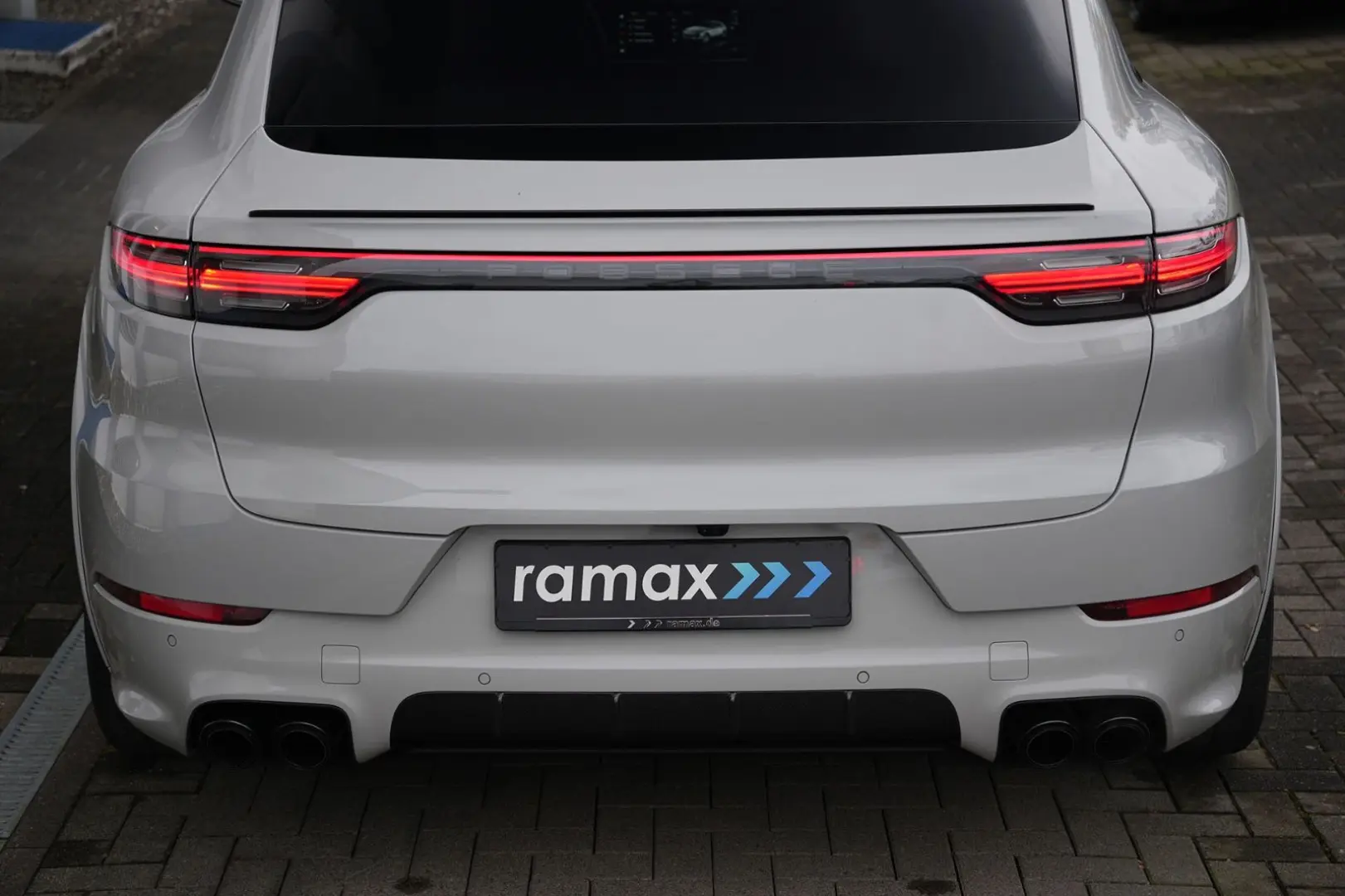 Cayenne E-Hybrid Coupé LEICHTBAU SPORTPAKET-ACC
