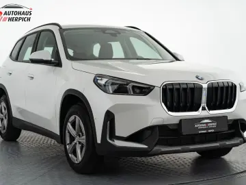 X1 xDrive 23i AHK LED HUD RFK 360 NAVI CARPLAY
