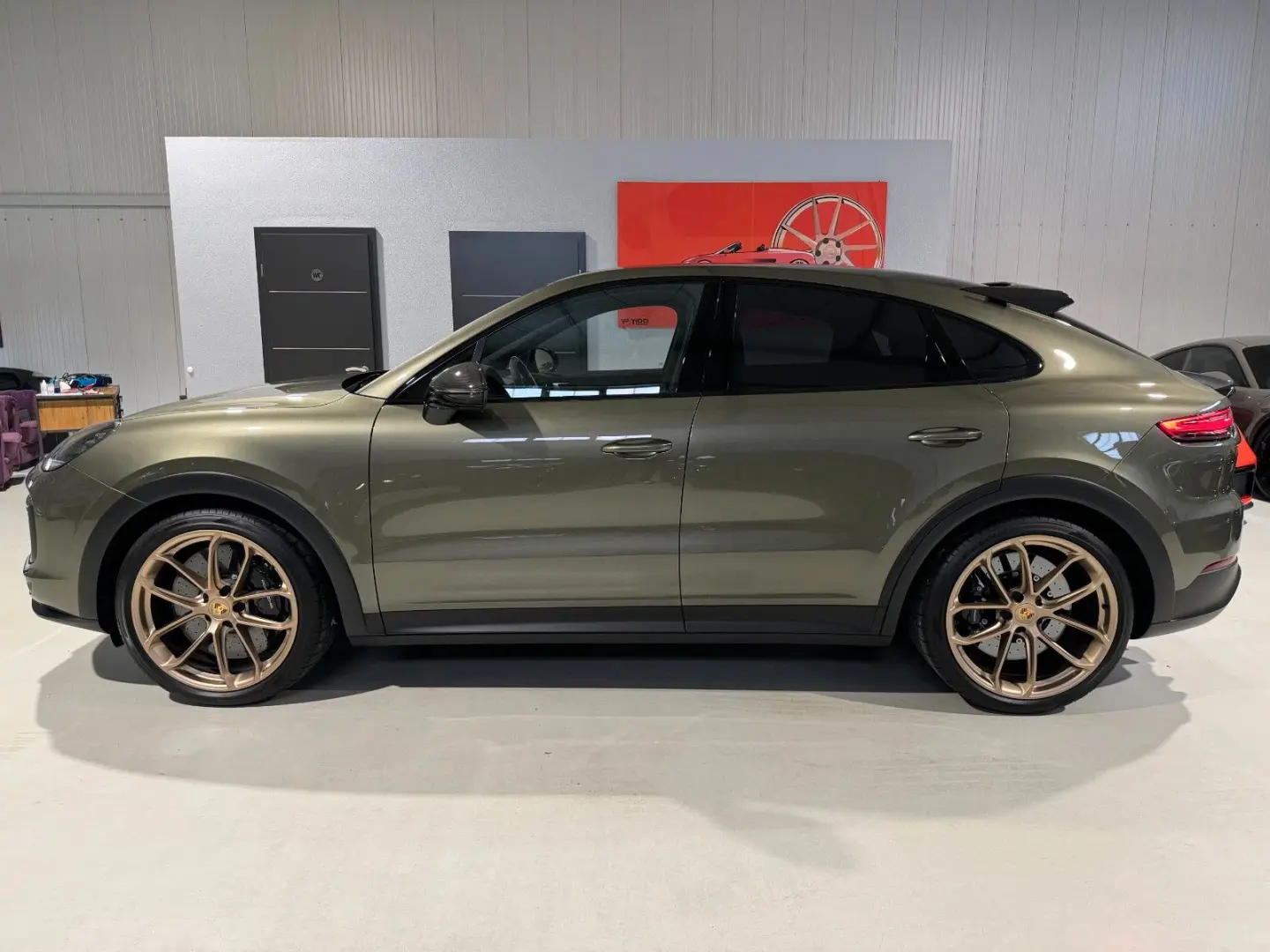 Cayenne Coupe Turbo GT PTS Lightoakgreen TOP