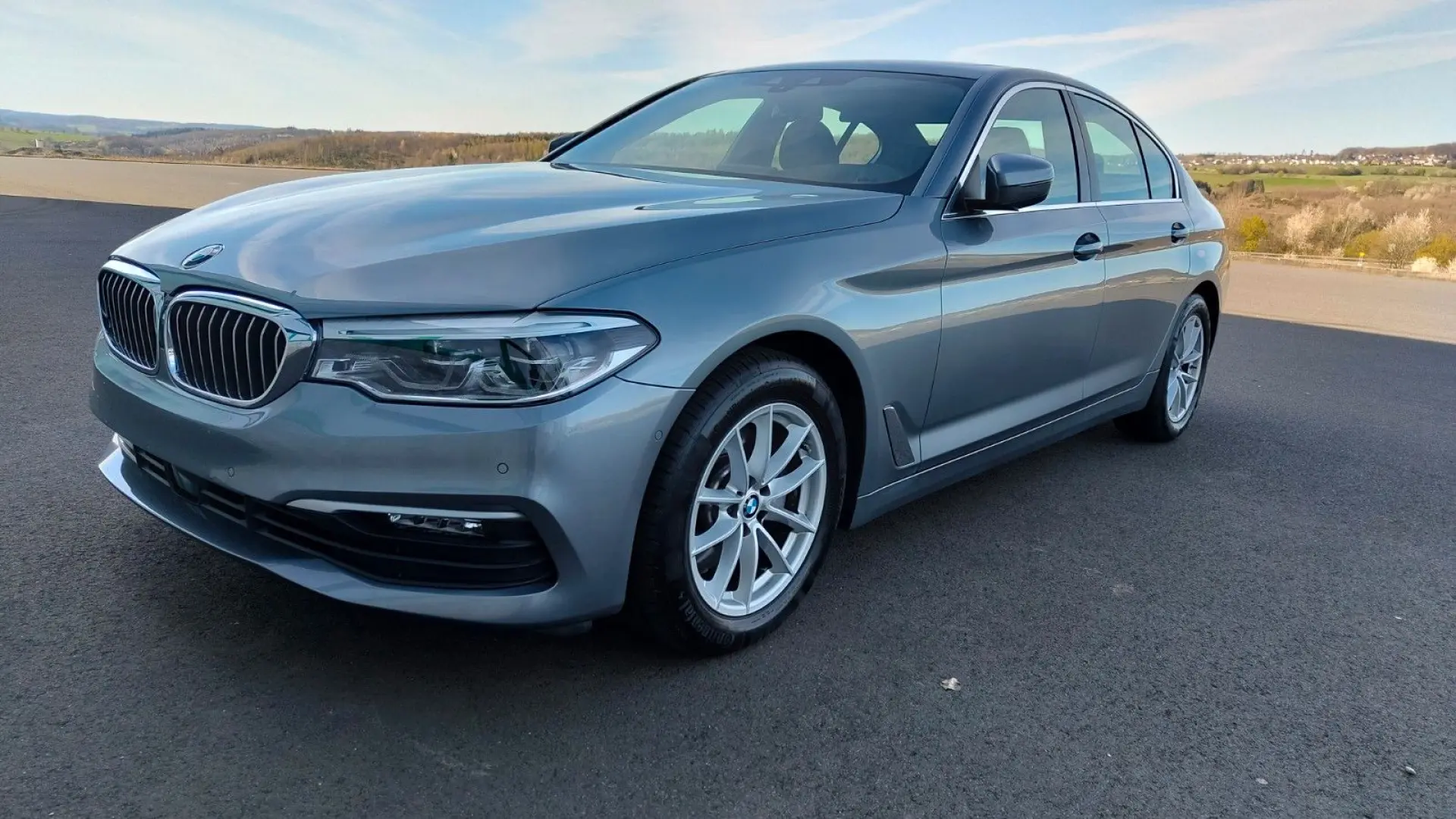 BMW 520d xDrive Harman Kardon, Sunroof,DAB,
