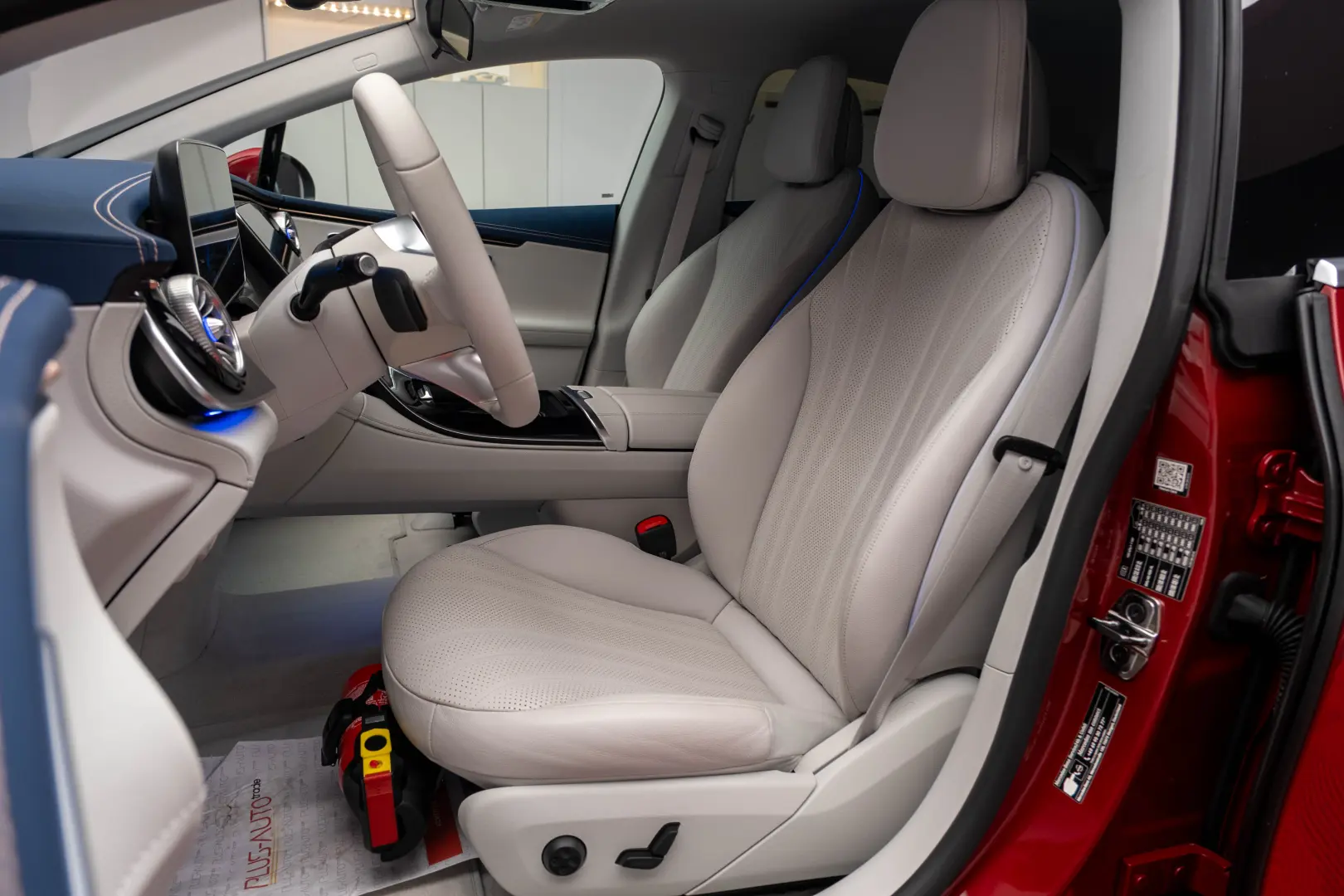 Mercedes Benz EQE