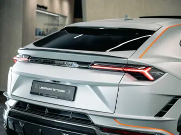 Urus S MY24 I Ad Personam Livery I FULL Carbon