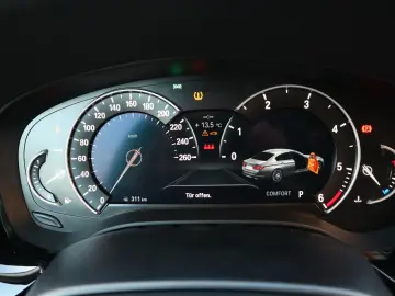 520 d xDrive Luxury Line*Leder*Navi*Headup*