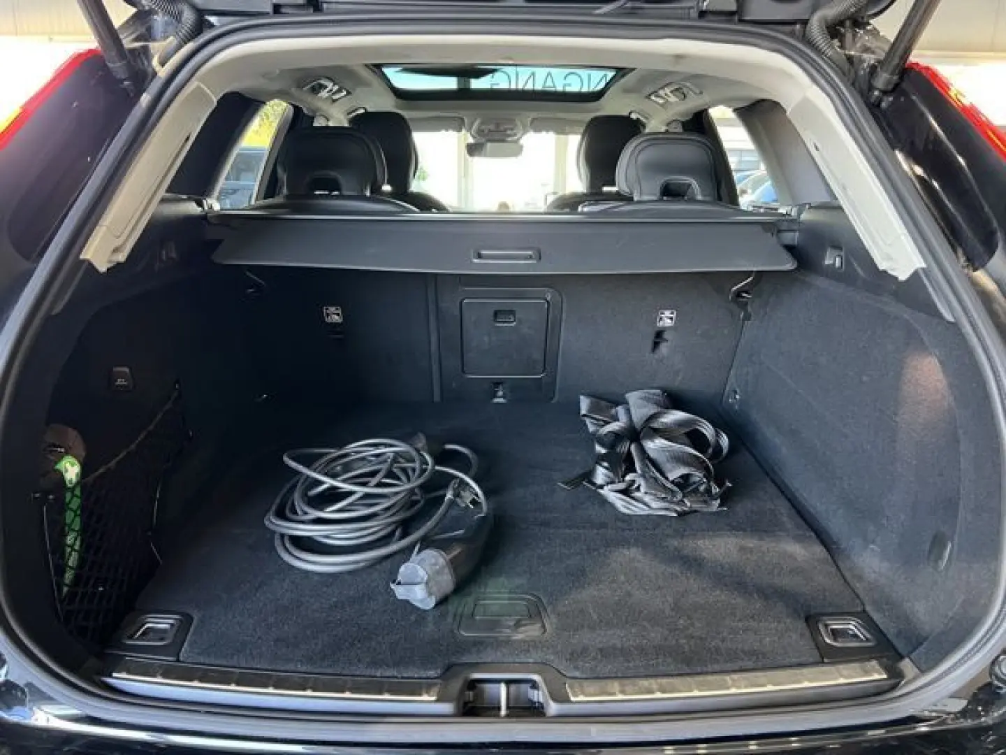 XC60 T8 Ultimate Dark Recharge AWD B&W Massage