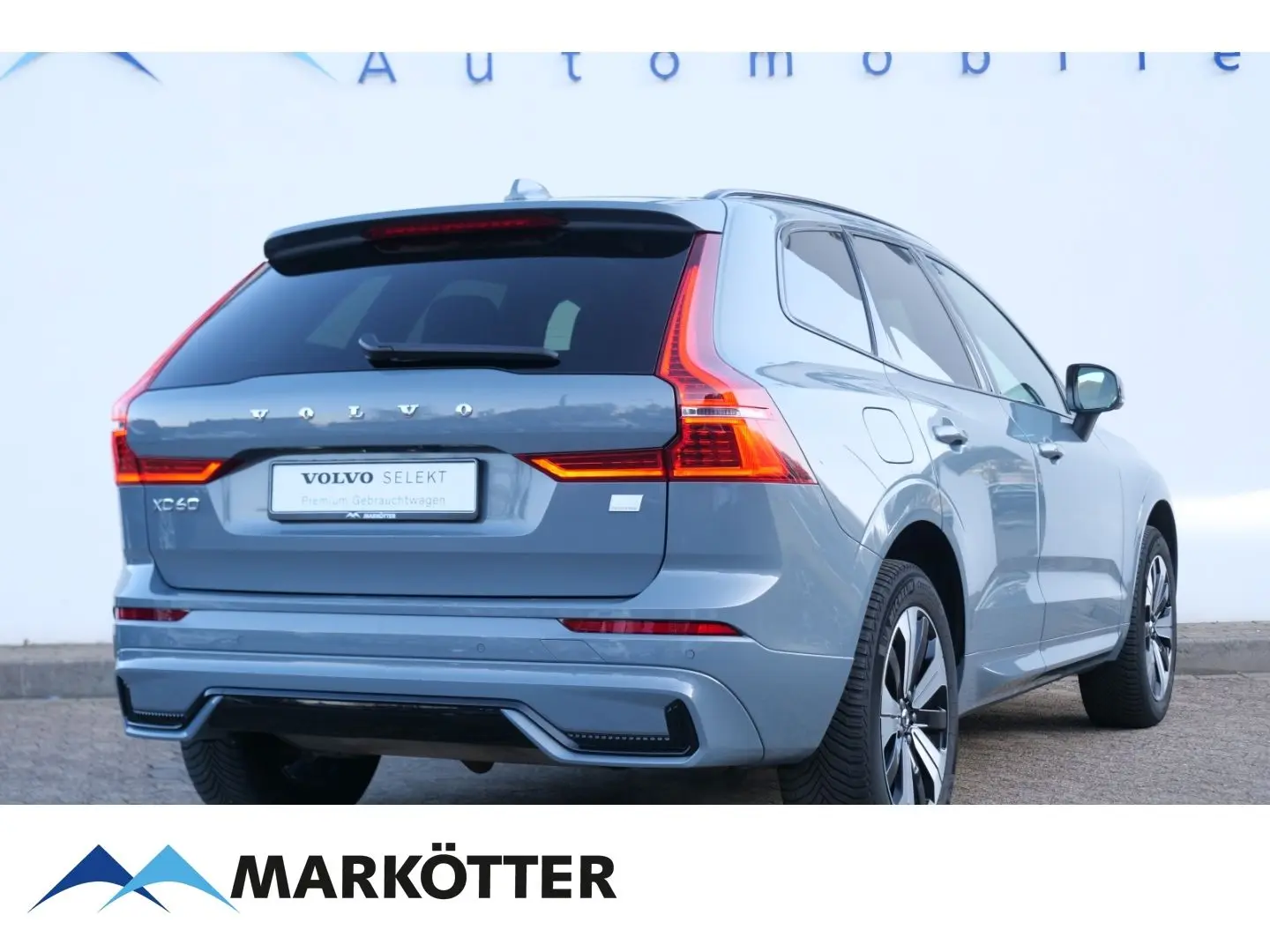 XC60 T8 Recharge AWD R-Design STHZ/CAM/ACC/BLIS