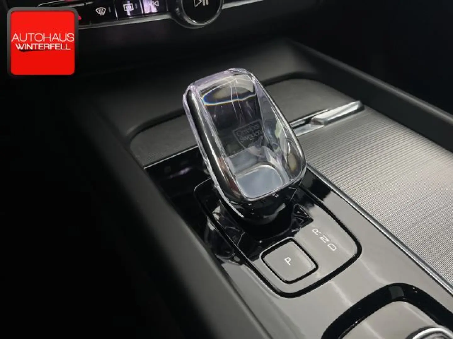 XC60 B5 ULTIMATE DARK AWD PANO+AHK+LUFT+STANDH+