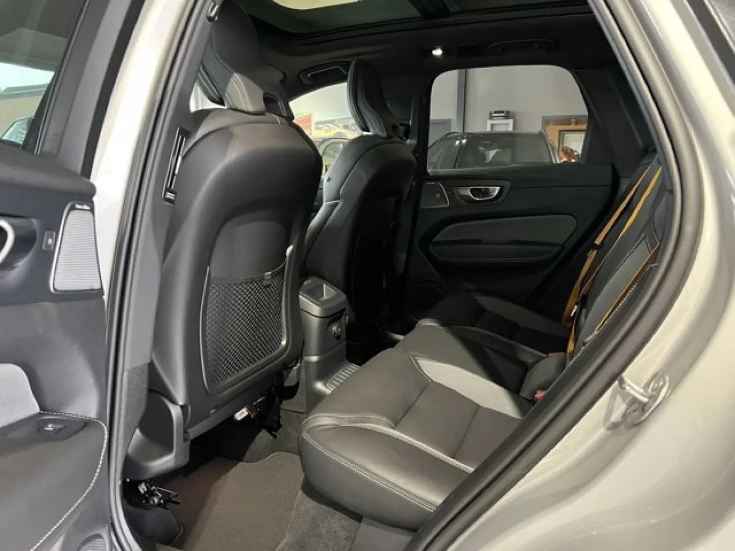 XC60 T8 Polestar Engineered Recharge AWD B&W AHK
