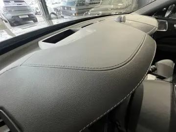 XC60 T8 Polestar Engineered Recharge AWD B&W AHK