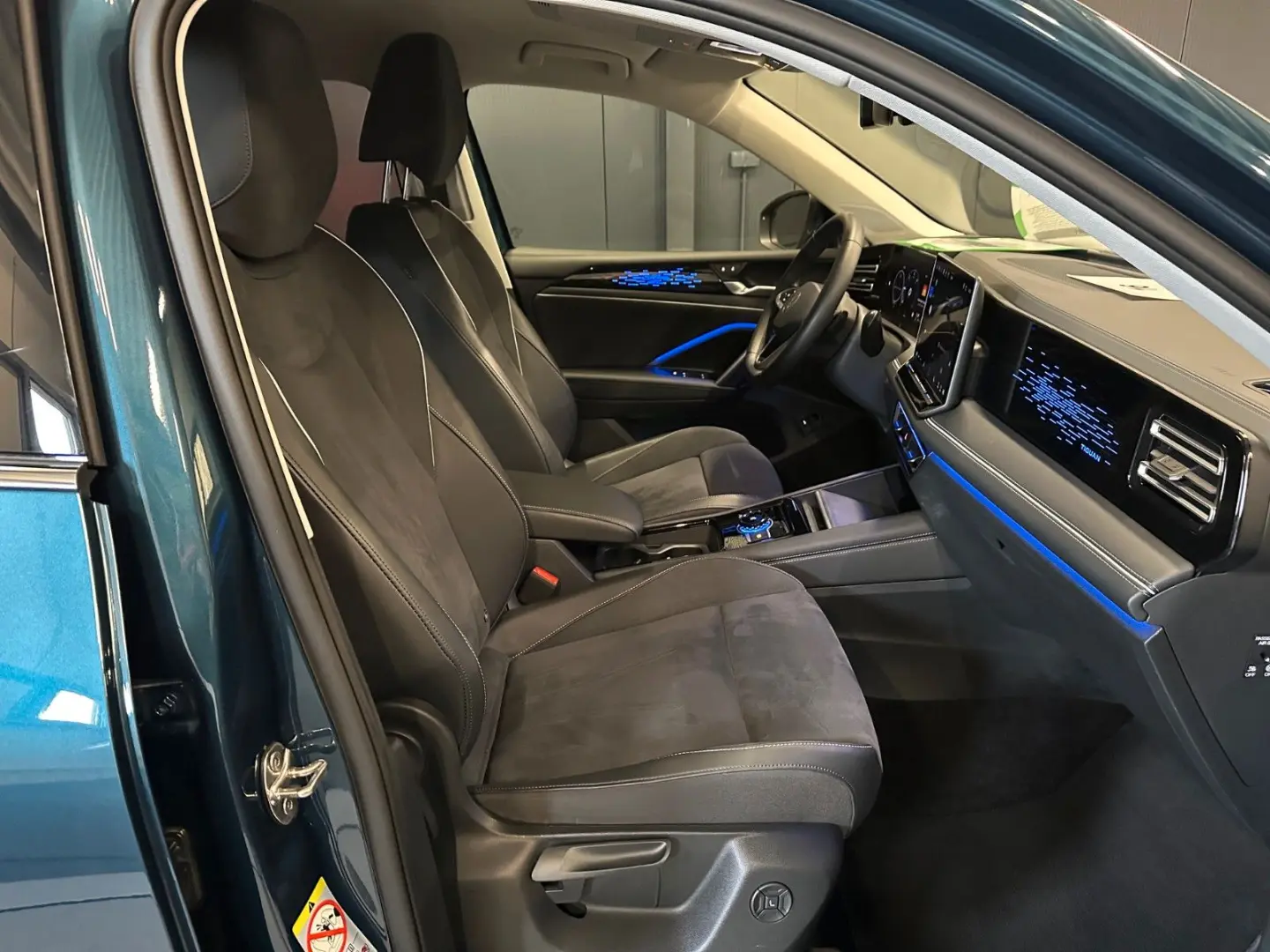 Tiguan 2.0 TDI DSG Elegance*AHK*IQ.Drive*Matrix*