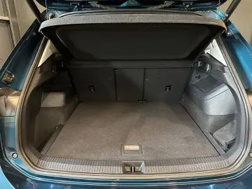 Tiguan 2.0 TDI DSG Elegance*AHK*IQ.Drive*Matrix*