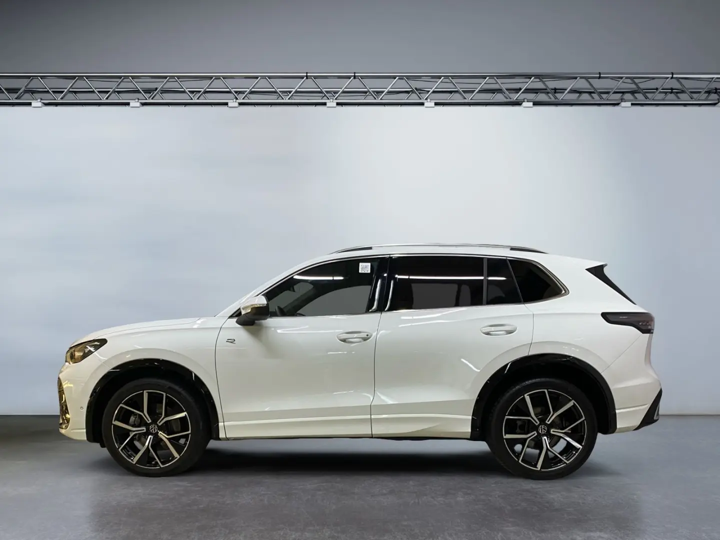 Tiguan R-Line 2.0 TDI 4Motion DSG AHK schwenkbar