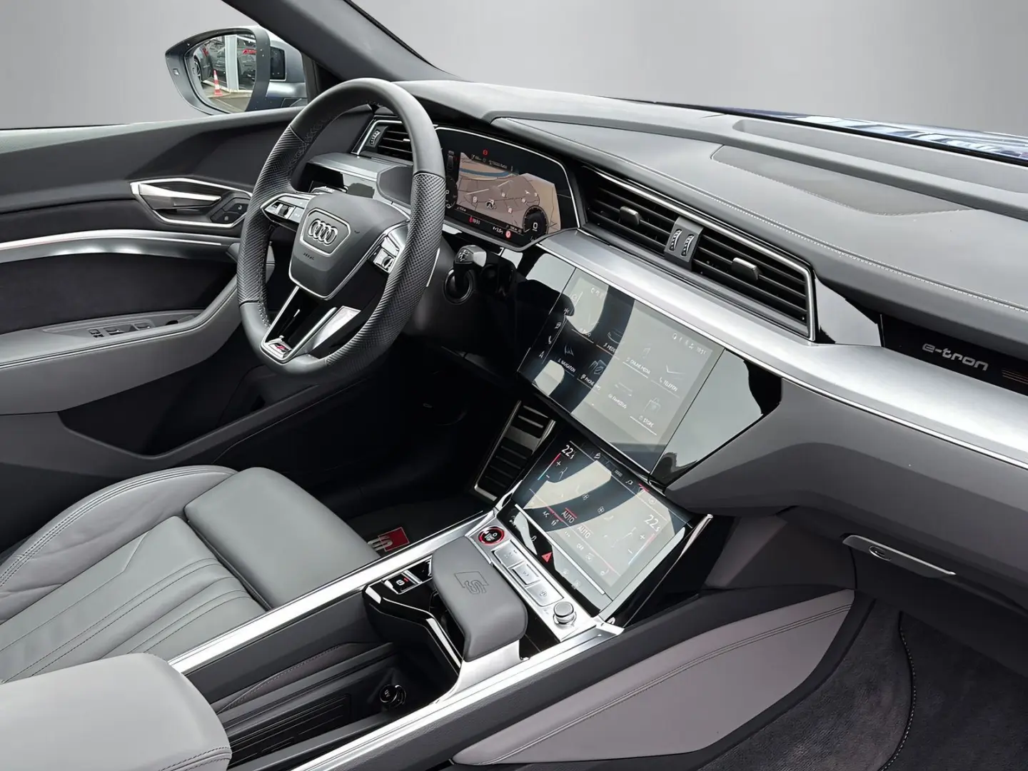 SQ8 Sportback e-tron +DIGI-MATRIX+360°+ASSISTS+