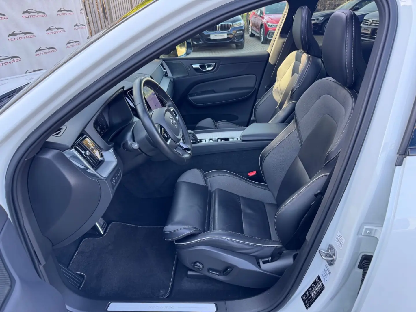XC60 T8 AWD R Design Hybrid Plug-In Pano Kam 360
