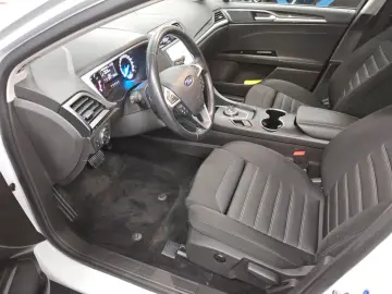 Mondeo 2.0 EcoBlue Business Edition AHK Navi LM