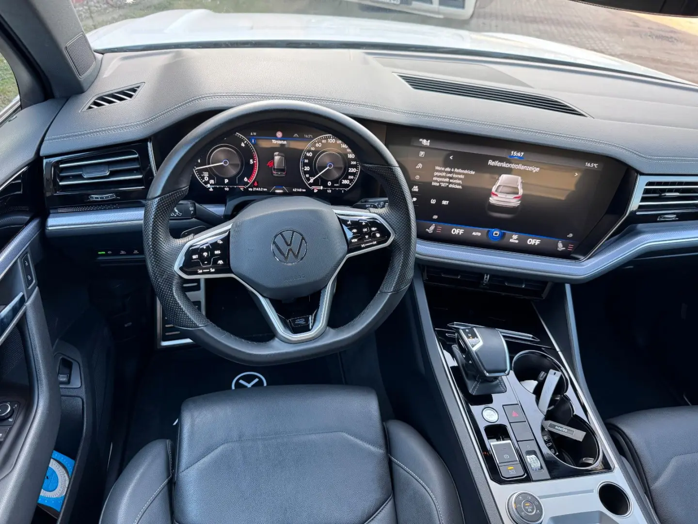 Touareg R-Line 4Motion/VC/LEDER/AHK/KAMERA/BLACK