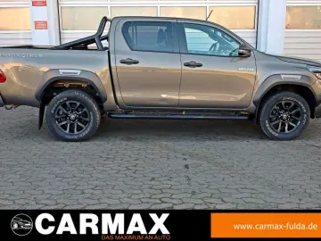 Hilux 2.8 D4-D Invincible ,VOLL! ACC,JBL,LED,AHK