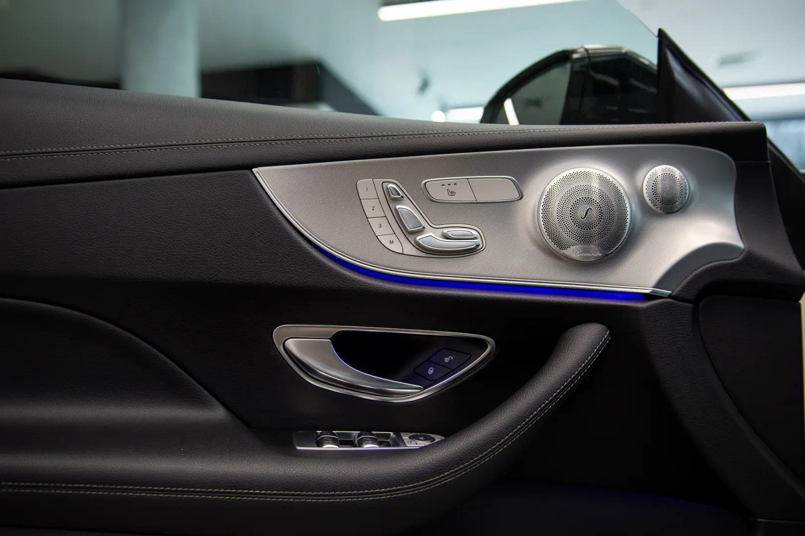 Mercedes-Benz Clasa E 350 Coupe Mild Hybrid 9G-TRONIC