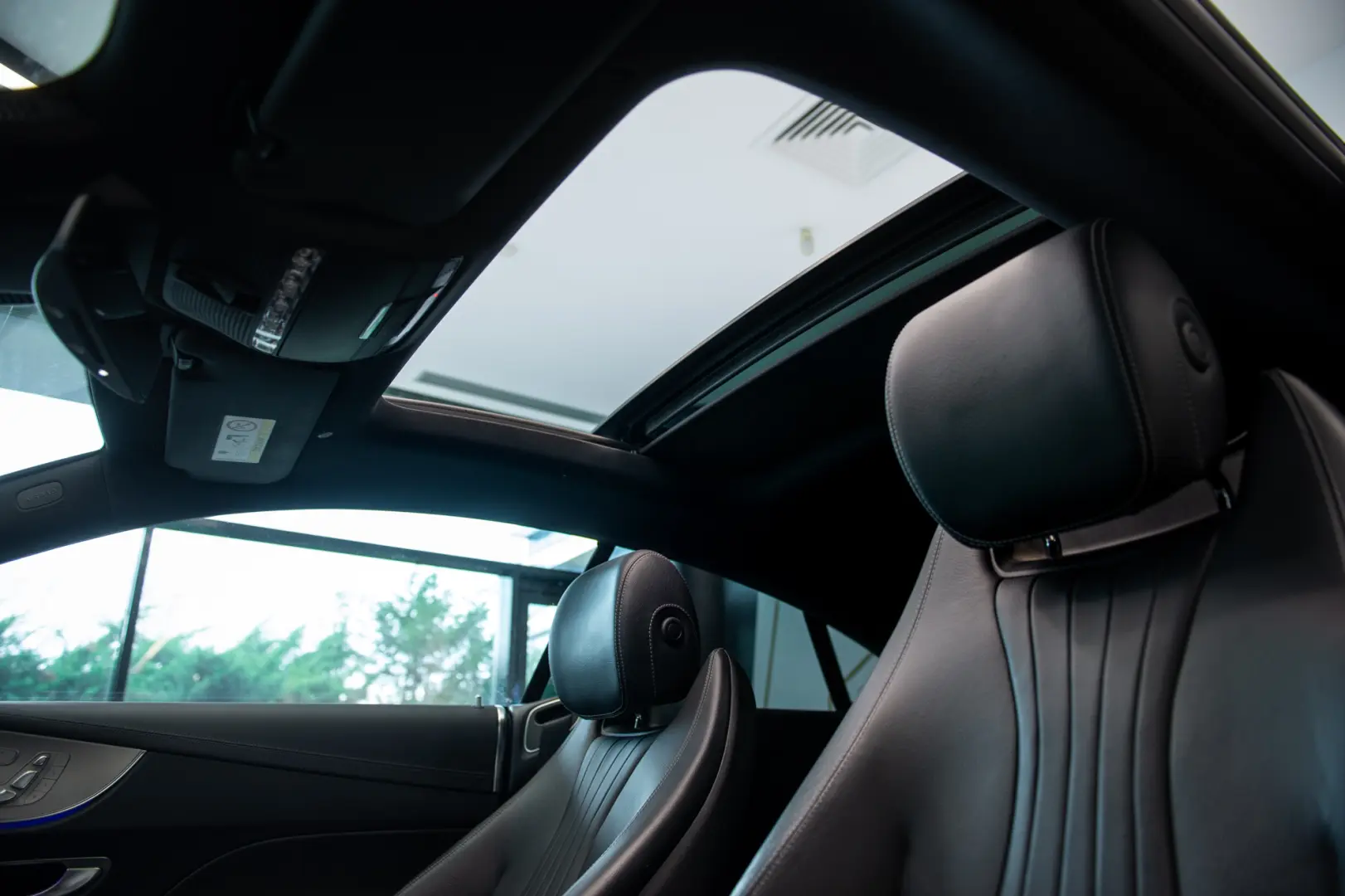 Mercedes-Benz Clasa E 350 Coupe Mild Hybrid 9G-TRONIC