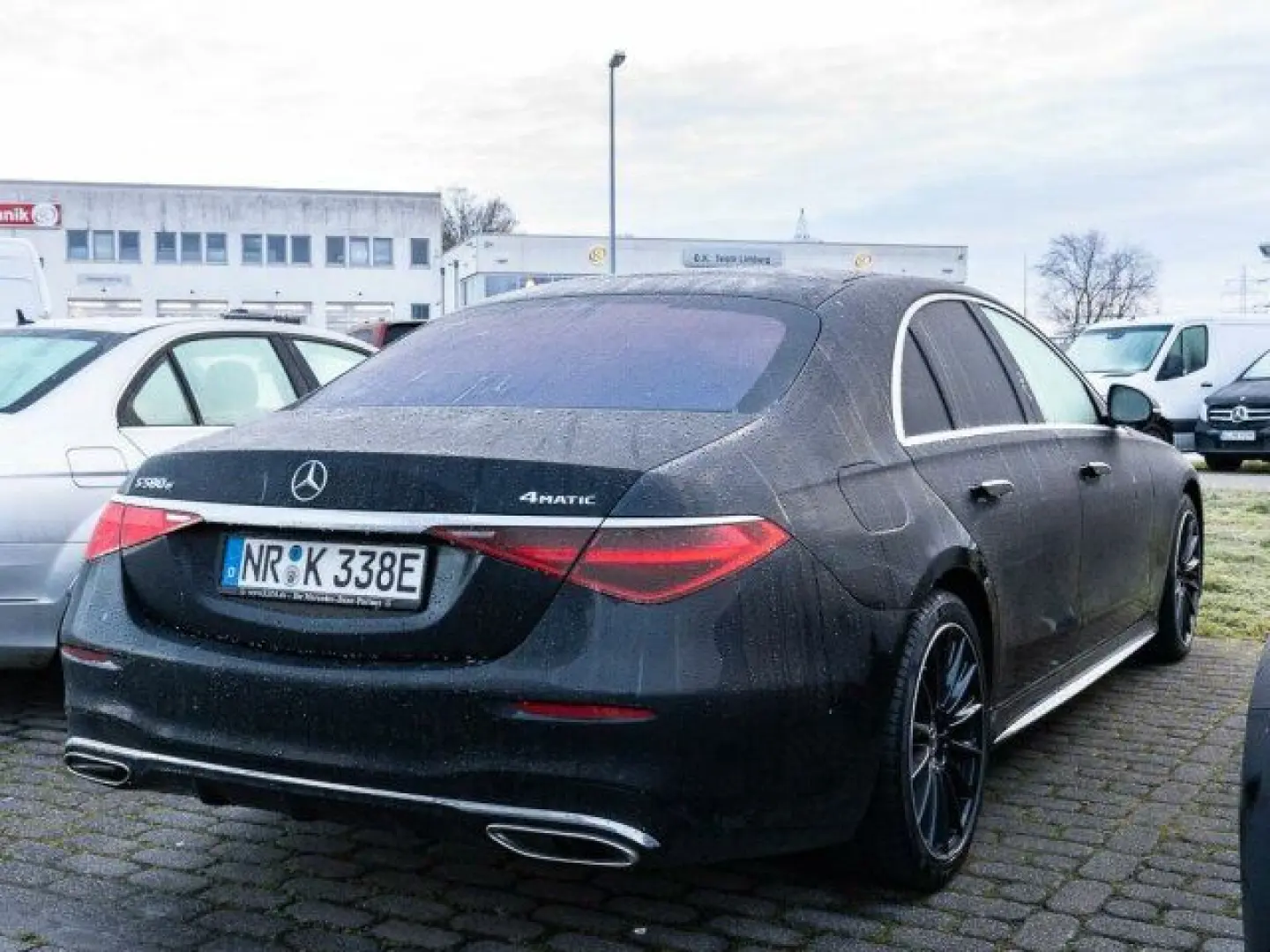 S 580 e 4M AMG°BLACK/BEIGE°MANU°PAN°KEYL°DC°