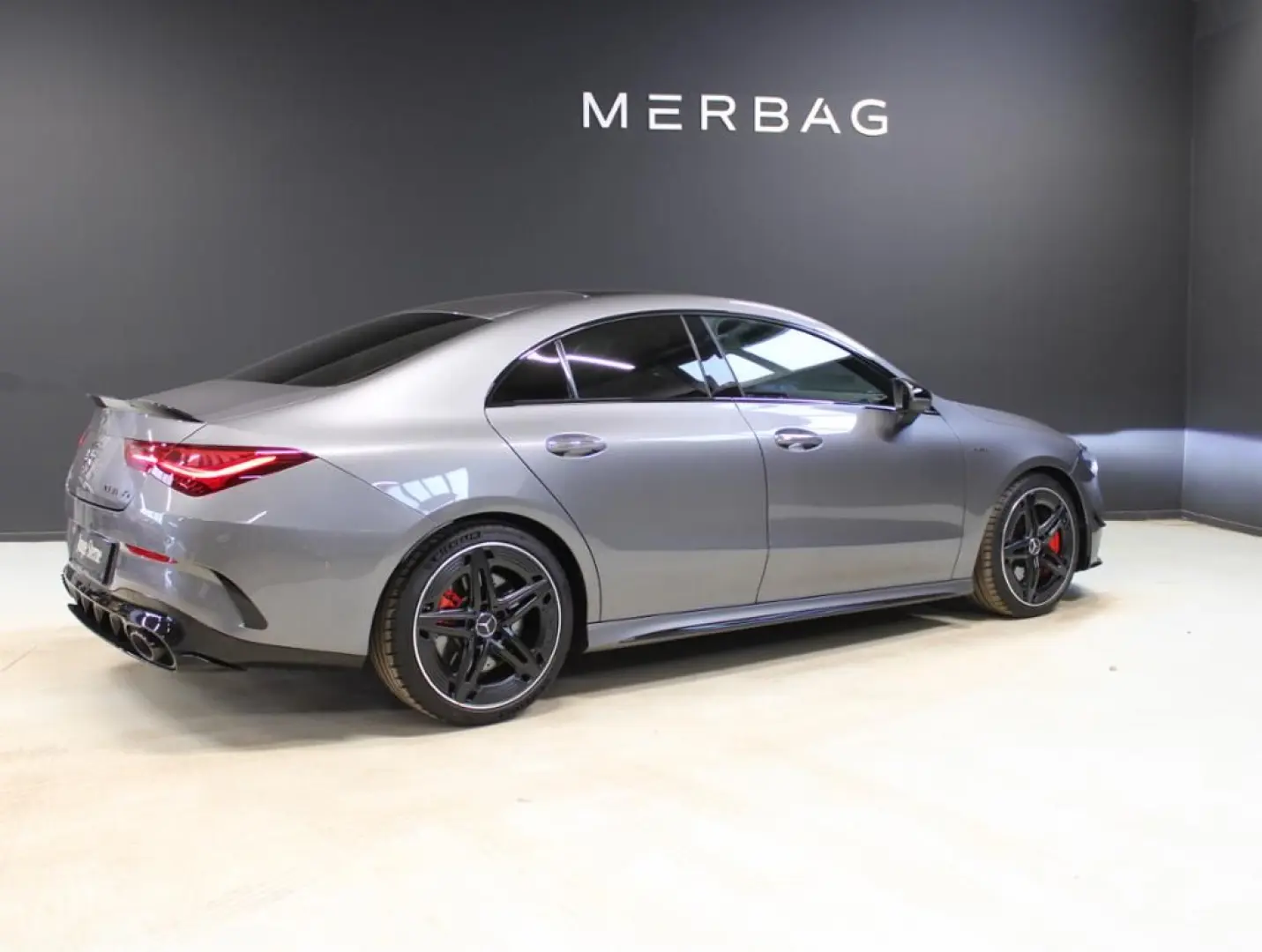 AMG CLA 35 4M CP *AERO Night Pano Multibeam 19''