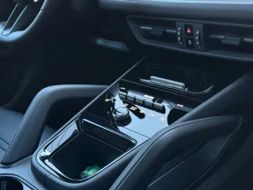 Cayenne S PANO BOSE Beifahrerdisplay