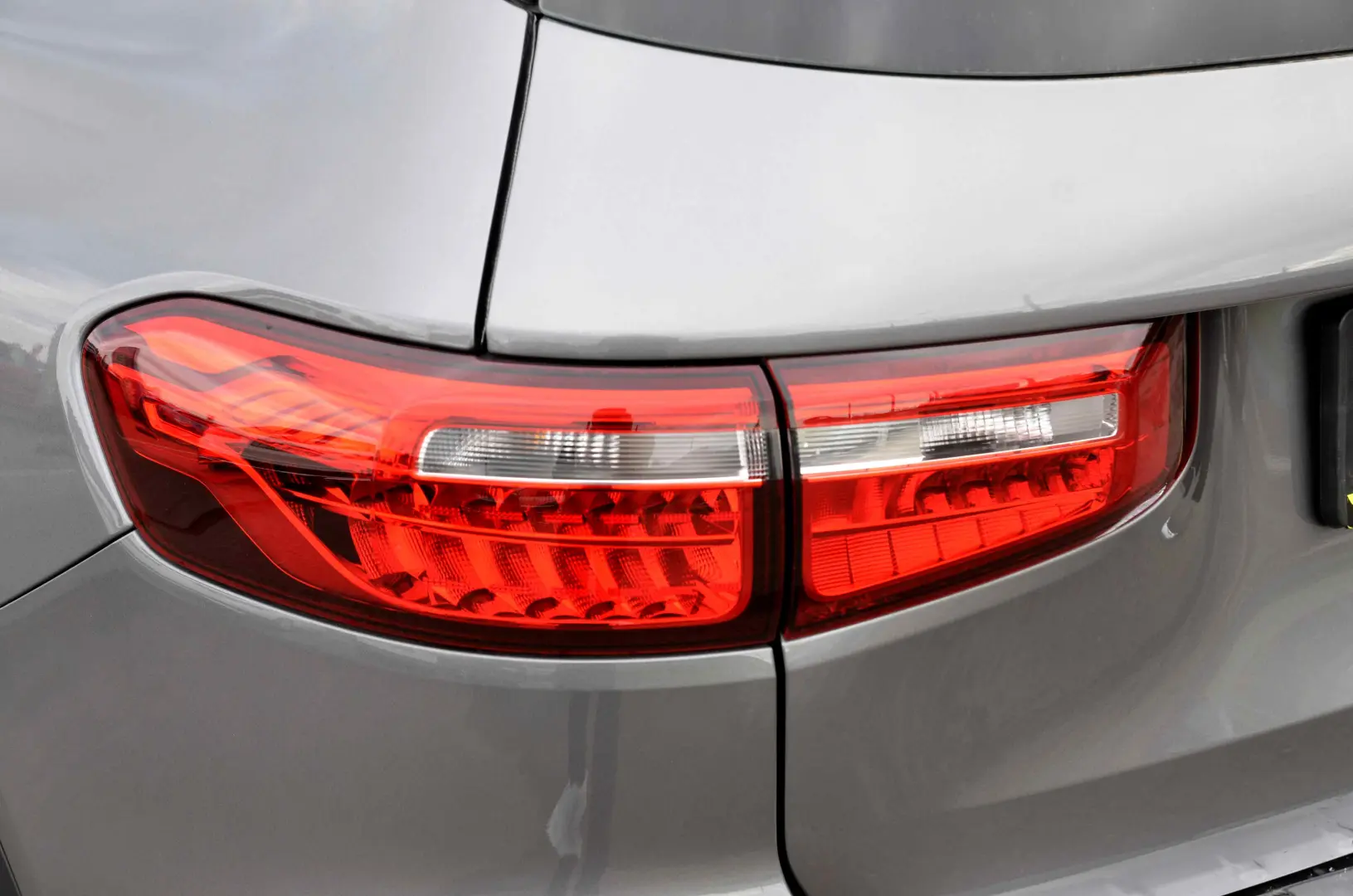 Mercedes-Benz GLB 180D Business Solution Essential AUT.