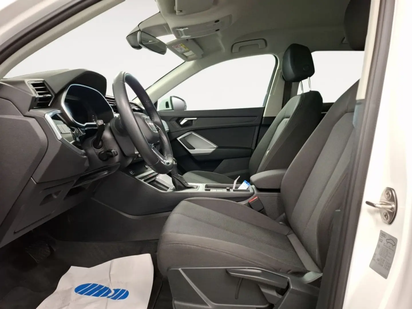 Q3 45 TFSI e LM RFK SHZ KeyLess Navi