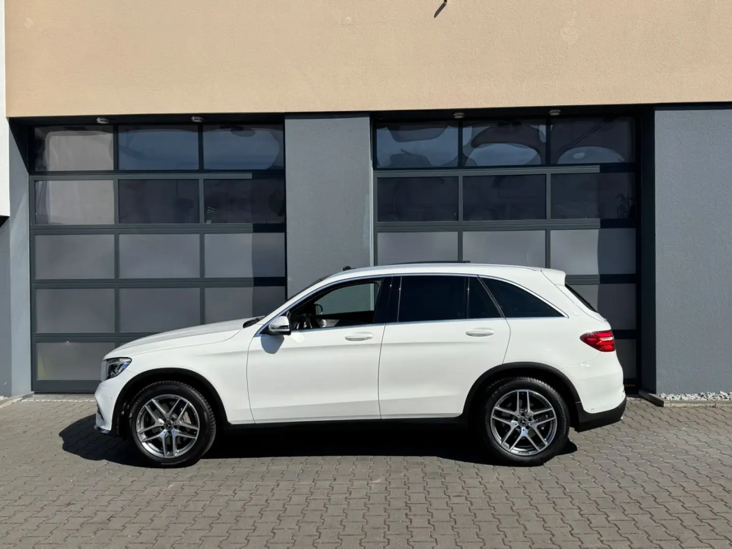 GLC 250 d 4Matic AMG LINE PANO/LED/BURMEISTER