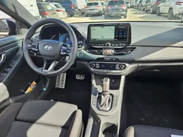 i30 1.5 T-GDI*N Line*Sport*Pano*Navi*Kam*LED*Shz