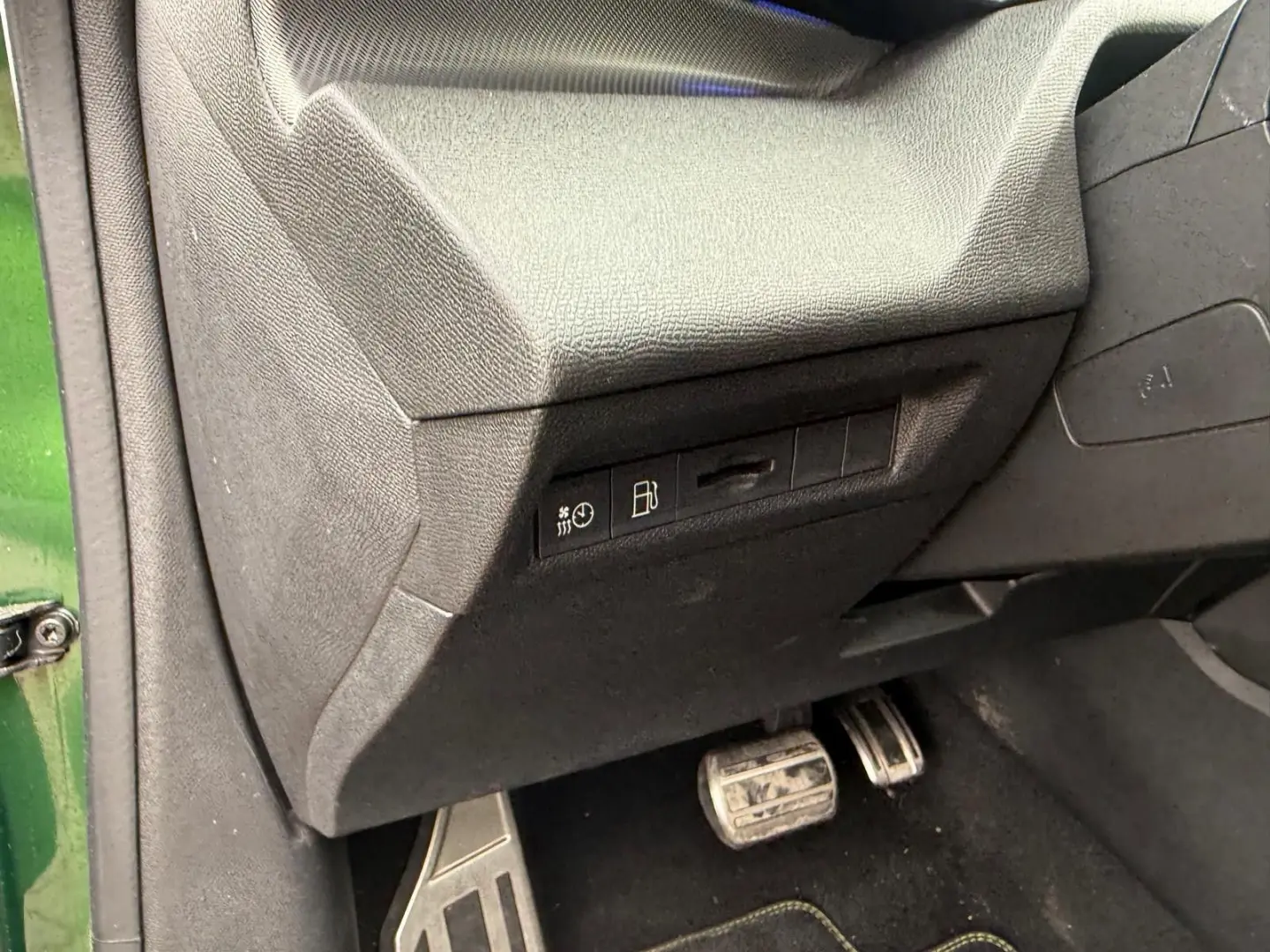 308 Hybrid 180 GT ACC/SHZ/NAVI