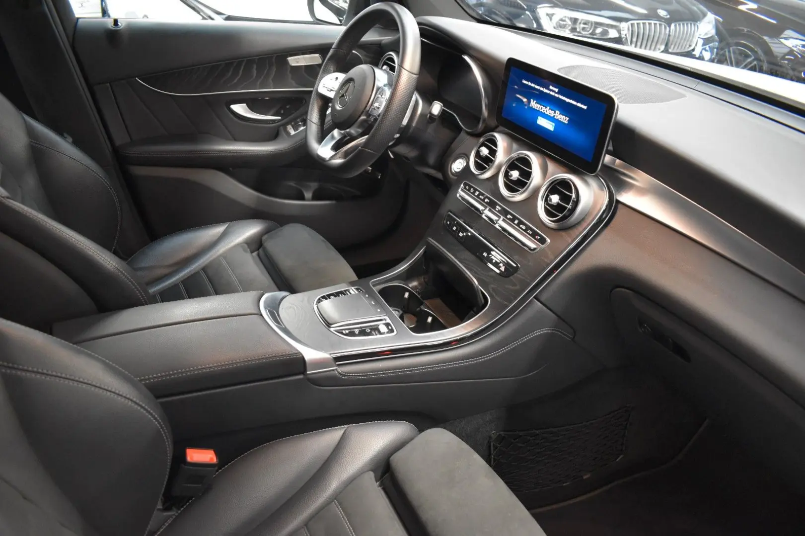 GLC 220 d COUPE 4M AMG LINE*KAMERA*AHK*LED*NAVI