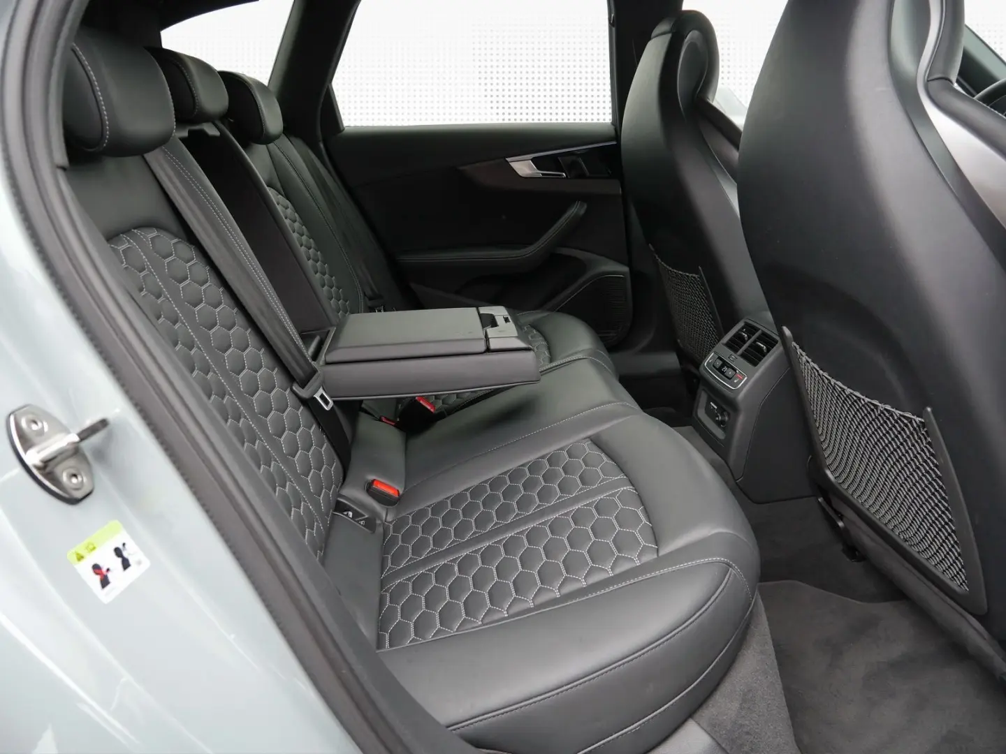 RS 4 Avant RS-Dynamik*B&O*HuD*Massage*280km/h