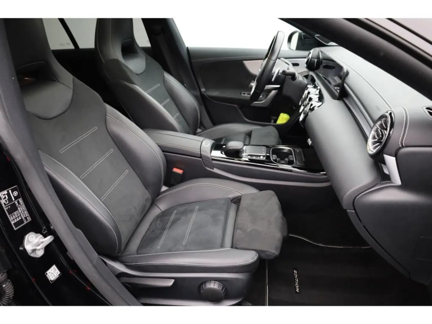 CLA 250 e SB AMG Night Pano  Burmester Ambi