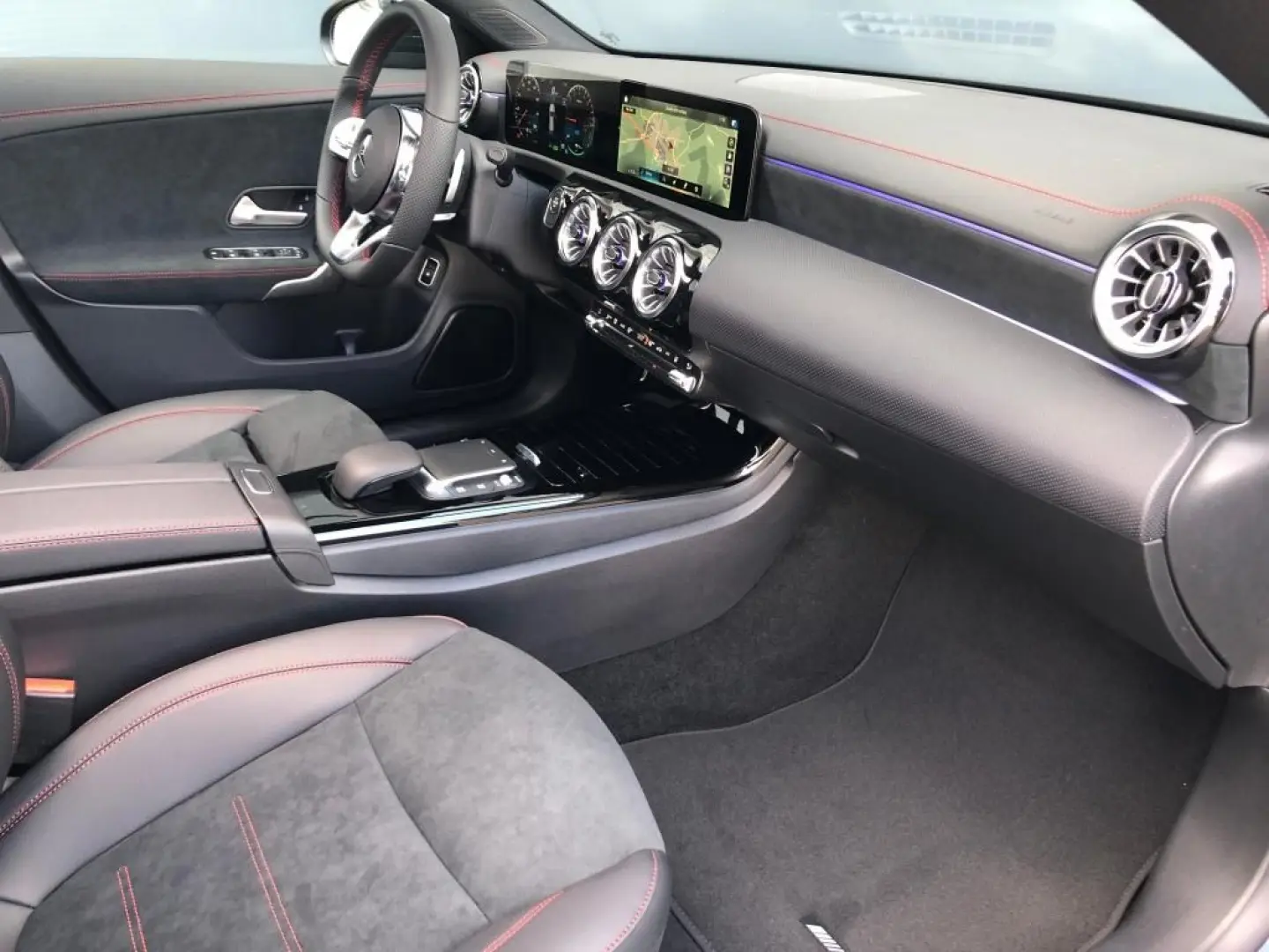 CLA 250 e Shooting Brake AMG **AMG/19Z/Night/PSD
