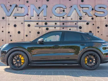 Coupe Turbo E-Hybrid *GT-PAKET*PCCB*CARBON*PDCC*