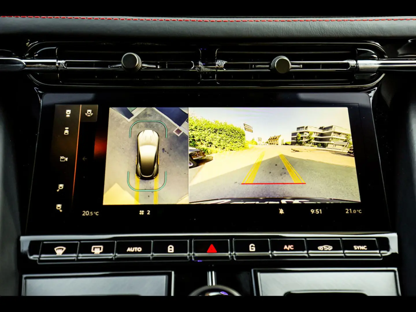 DB12 V8 COUPE Q SPECIAL°OBERON BLACK°360°KERAMIK