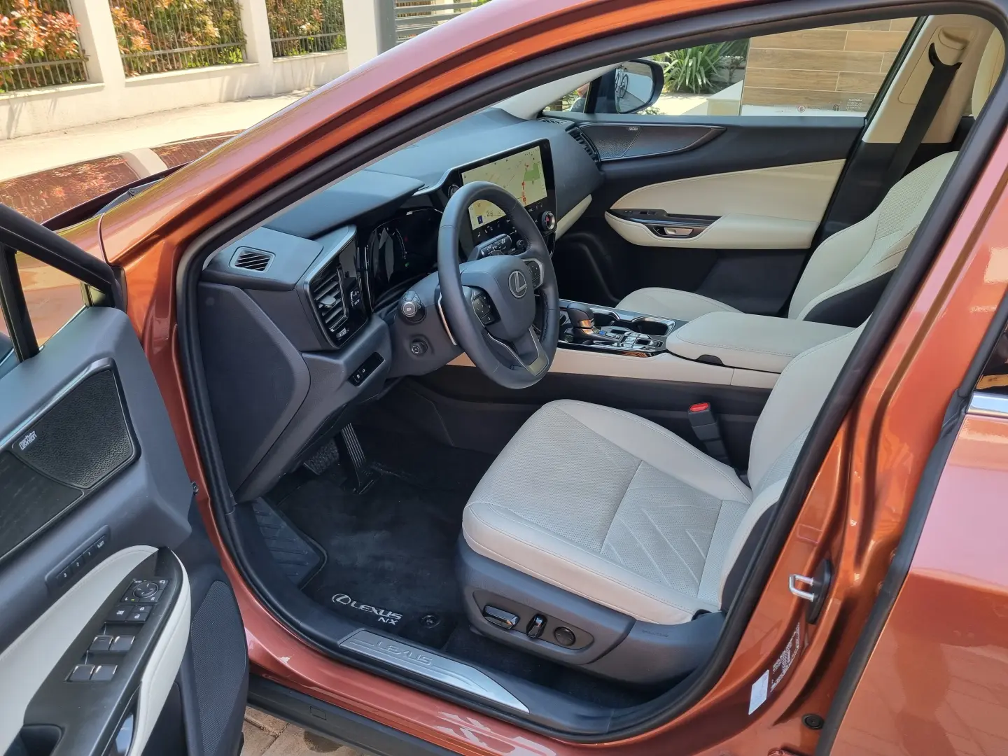 Lexus NX 450h