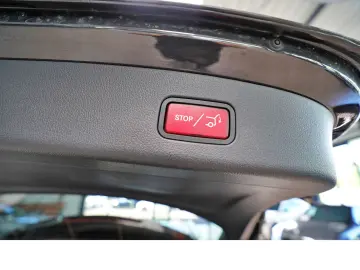 GLC 400 e 4M AMG PANO Distoni 360°-KKEYLESS Memo
