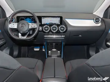 GLA 200 d 4M AMG LED / Pano / 360° / Keyless-GO