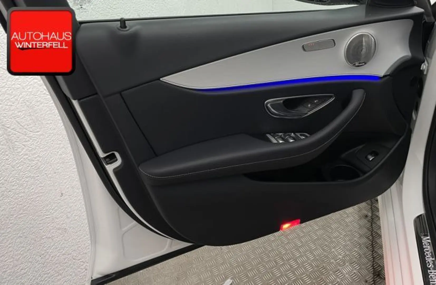 E 300 de T AVANTGARDE ESD+MBEAM+MBUX+BURMESTER+