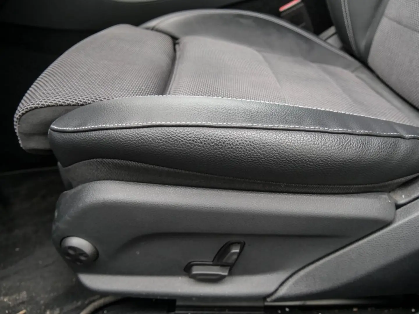 E 300 de Limousine |Avantgarde|LED|NAVI|BURM|AHK